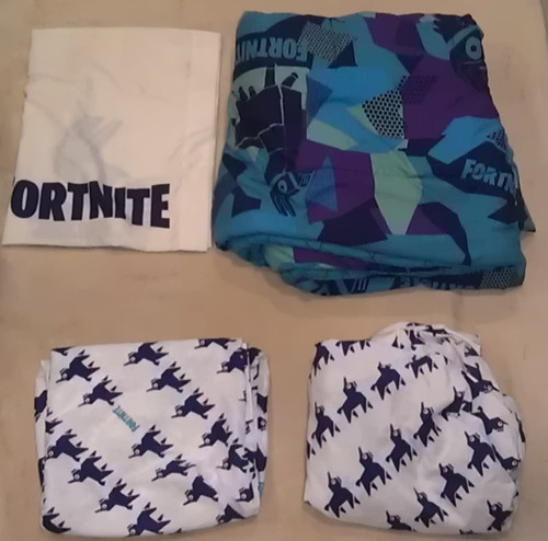 Rare 2021 fortnite loot llama - rare,